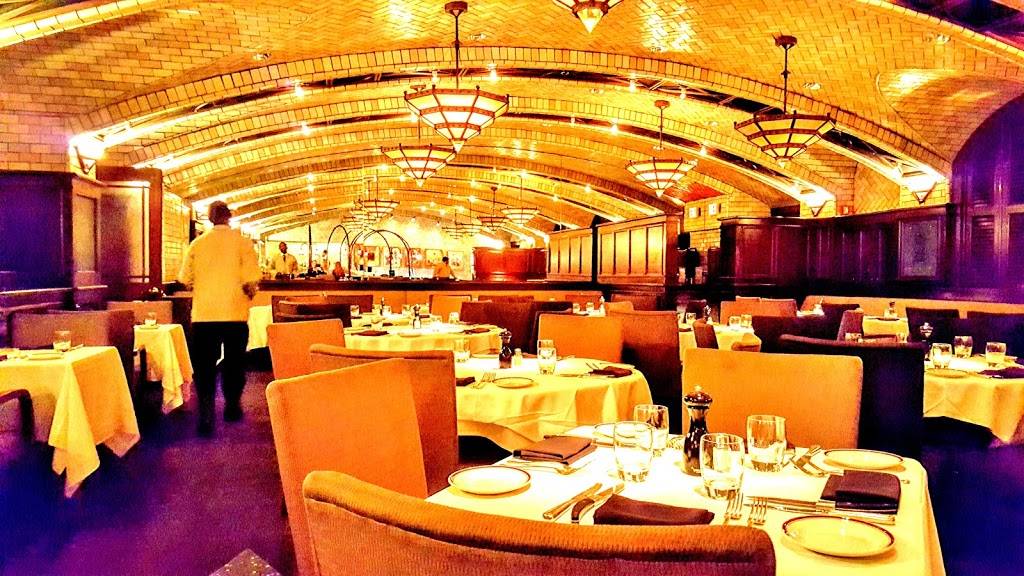 Chops Lobster Bar | restaurant | 70 West Paces Ferry Rd NW, Atlanta, GA 30305, USA | 4042622675 OR +1 404-262-2675