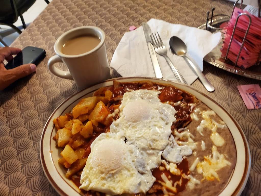 La Familiar New Mexican Food Restaurant | restaurant | 1611 4th St NW, Albuquerque, NM 87102, USA | 5052429661 OR +1 505-242-9661