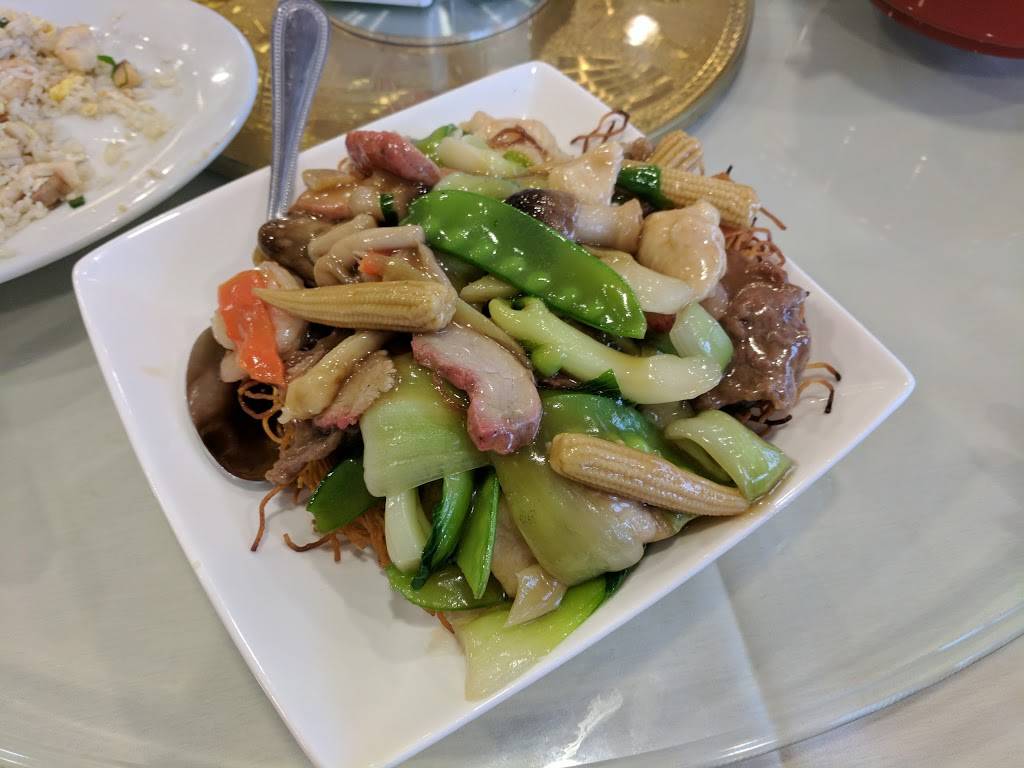 Zs Chinese Cuisine | restaurant | 5158 W Olive Ave, Glendale, AZ 85302, USA | 6239372299 OR +1 623-937-2299