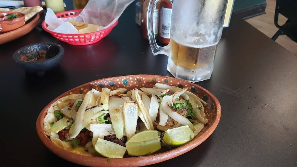 La Doña Restaurant | restaurant | 1221 Gardere Ln, Baton Rouge, LA 70820, USA | 2253025055 OR +1 225-302-5055