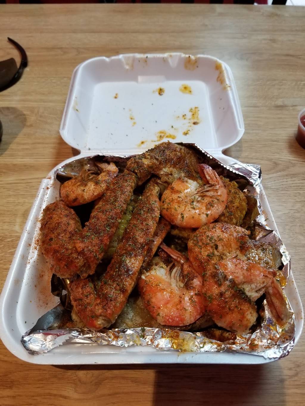 Seafood Lady | restaurant | Fern Valley Rd, Louisville, KY 40219, USA | 5029075251 OR +1 502-907-5251