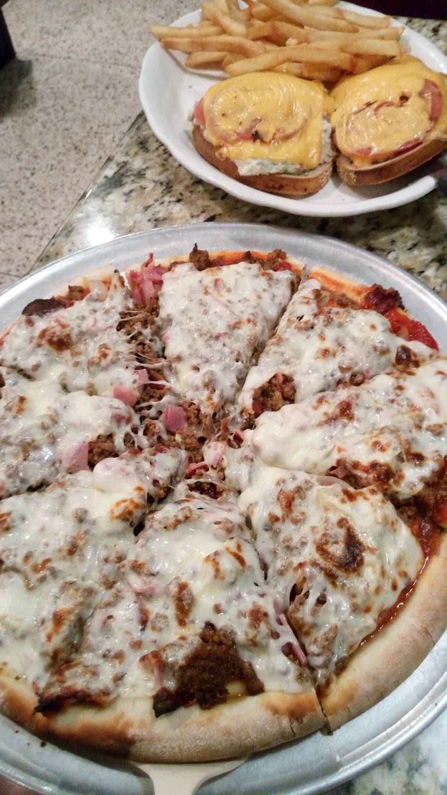 Goshen Plaza Diner | restaurant | 118 Clowes Ave, Goshen, NY 10924, USA | 8452947800 OR +1 845-294-7800