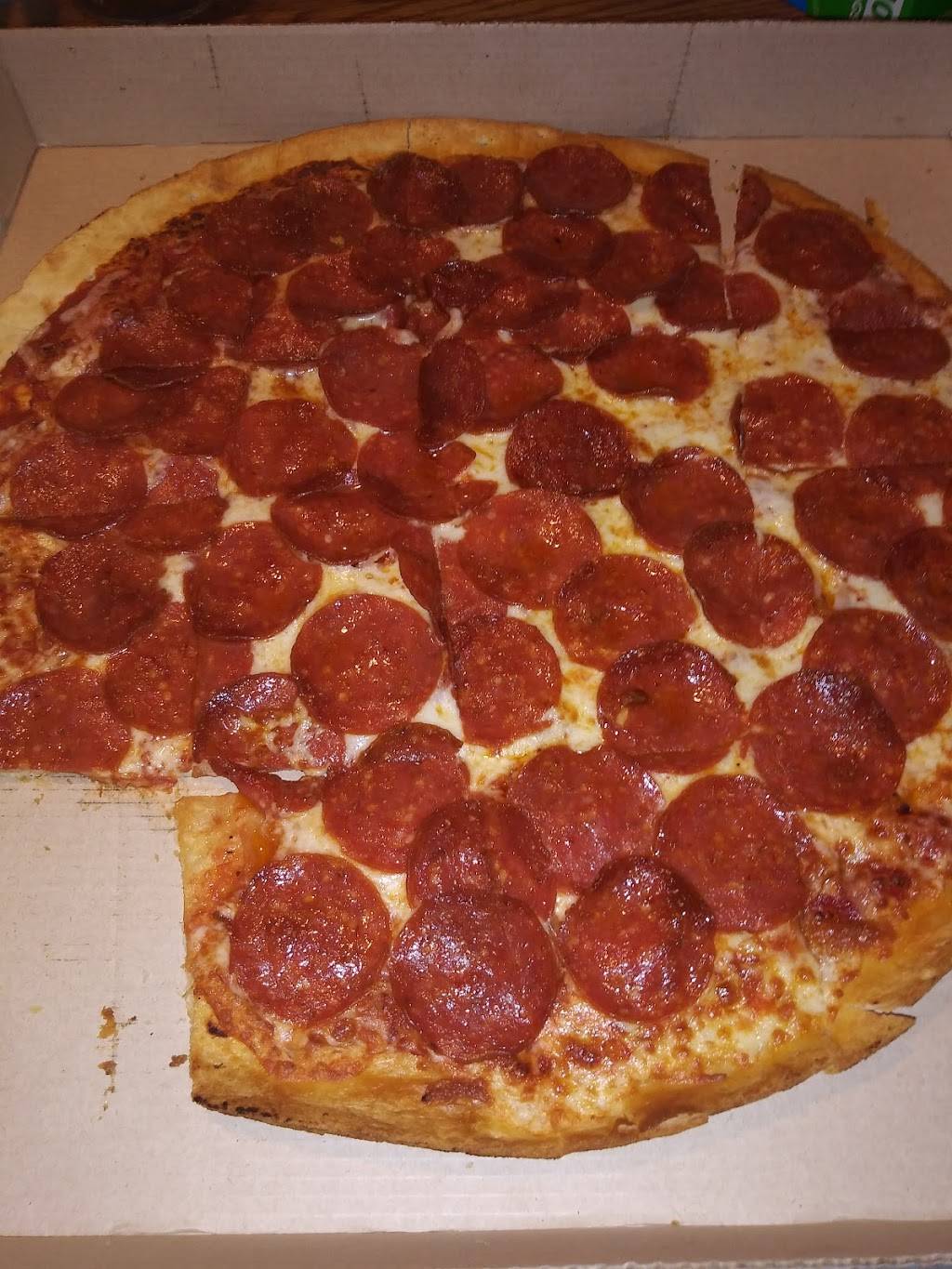 Little Caesars Pizza | meal takeaway | 1250 E Pioneer Pkwy, Arlington, TX 76010, USA | 8178607992 OR +1 817-860-7992
