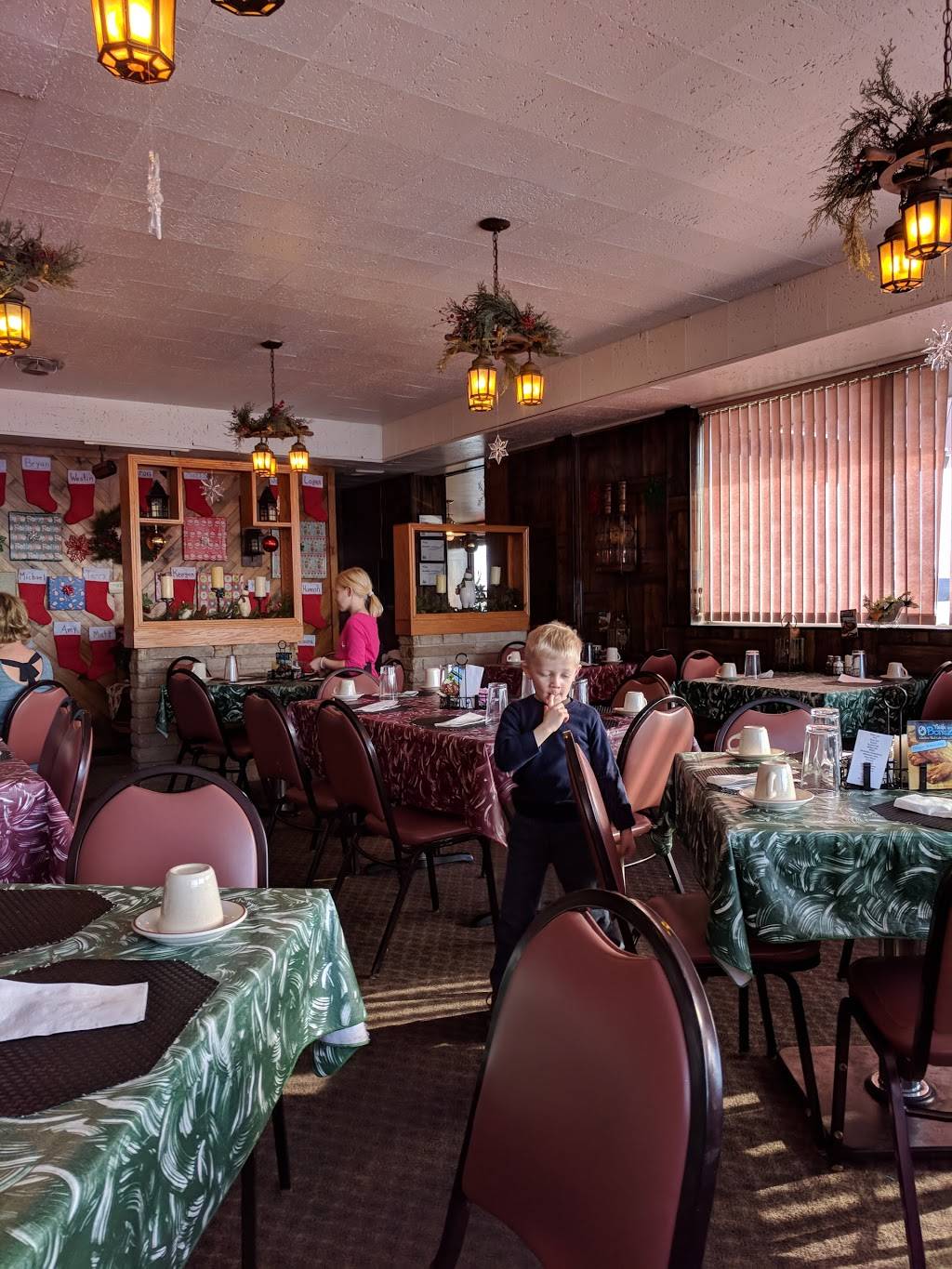 Dueces Char House Restaurant | restaurant | 432 N Tuscola Rd, Bay City, MI 48708, USA | 9898935881 OR +1 989-893-5881