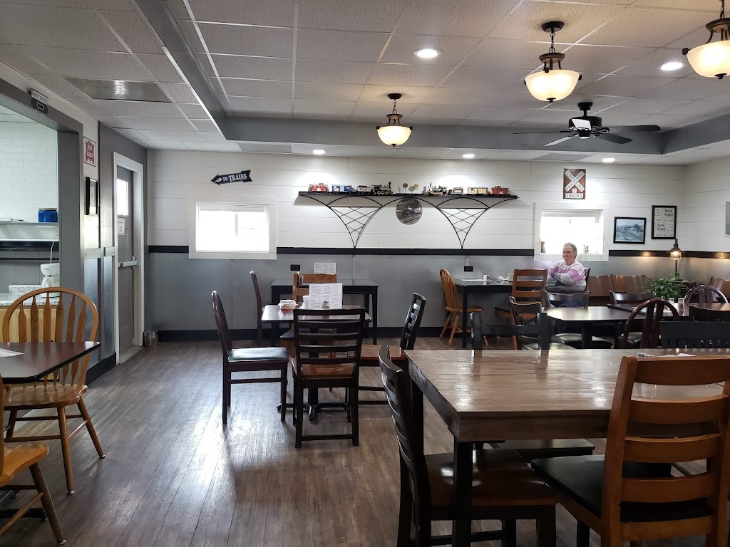 Grandmas Depot | restaurant | 130 E 15th St, Horton, KS 66439, USA | 7854866606 OR +1 785-486-6606