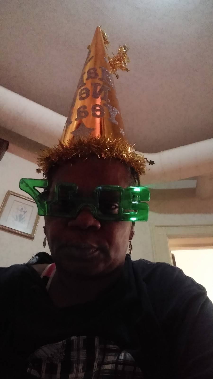 Daily Grind Express | restaurant | 352 West Side Ave # A, Jersey City, NJ 07305, USA | 2013323335 OR +1 201-332-3335