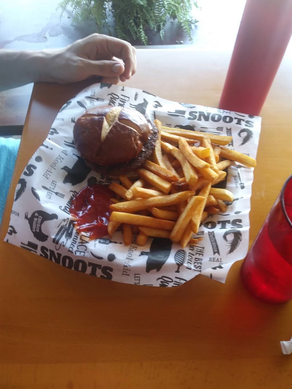 Lovetts Soul Food | restaurant | 2512 College Ave, Alton, IL 62002, USA | 6184338833 OR +1 618-433-8833