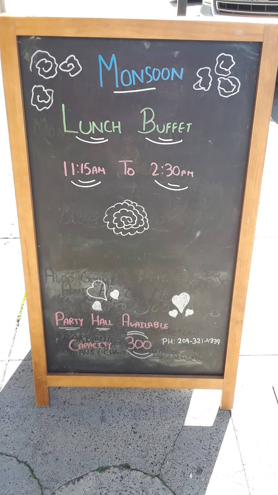 Binneys Indian Catering And Reception Hall | restaurant | 920 10th St, Modesto, CA 95354, USA | 2093214339 OR +1 209-321-4339