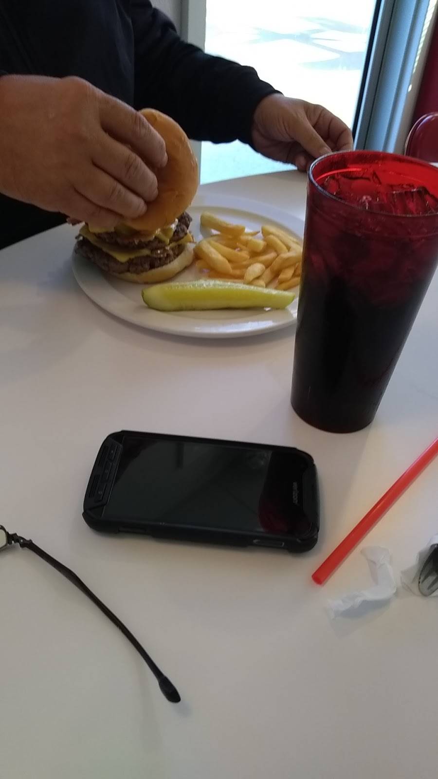 Vehicle City Diner | restaurant | 3142 Miller Rd, Flint, MI 48507, USA | 8107804828 OR +1 810-780-4828