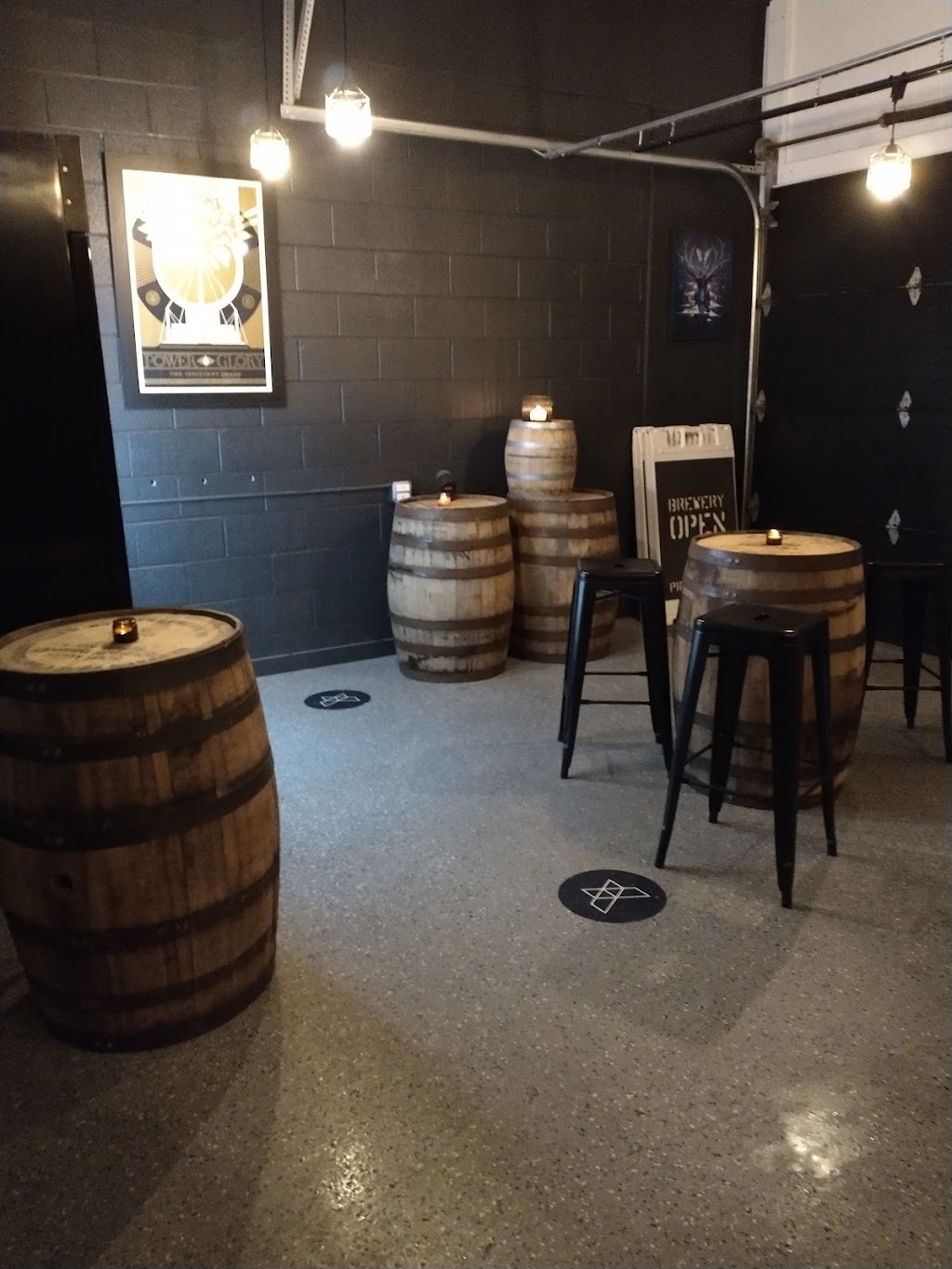 Mothfire Brewing Company | restaurant | 2290 S Industrial Hwy, Ann Arbor, MI 48104, USA | 7343696290 OR +1 734-369-6290