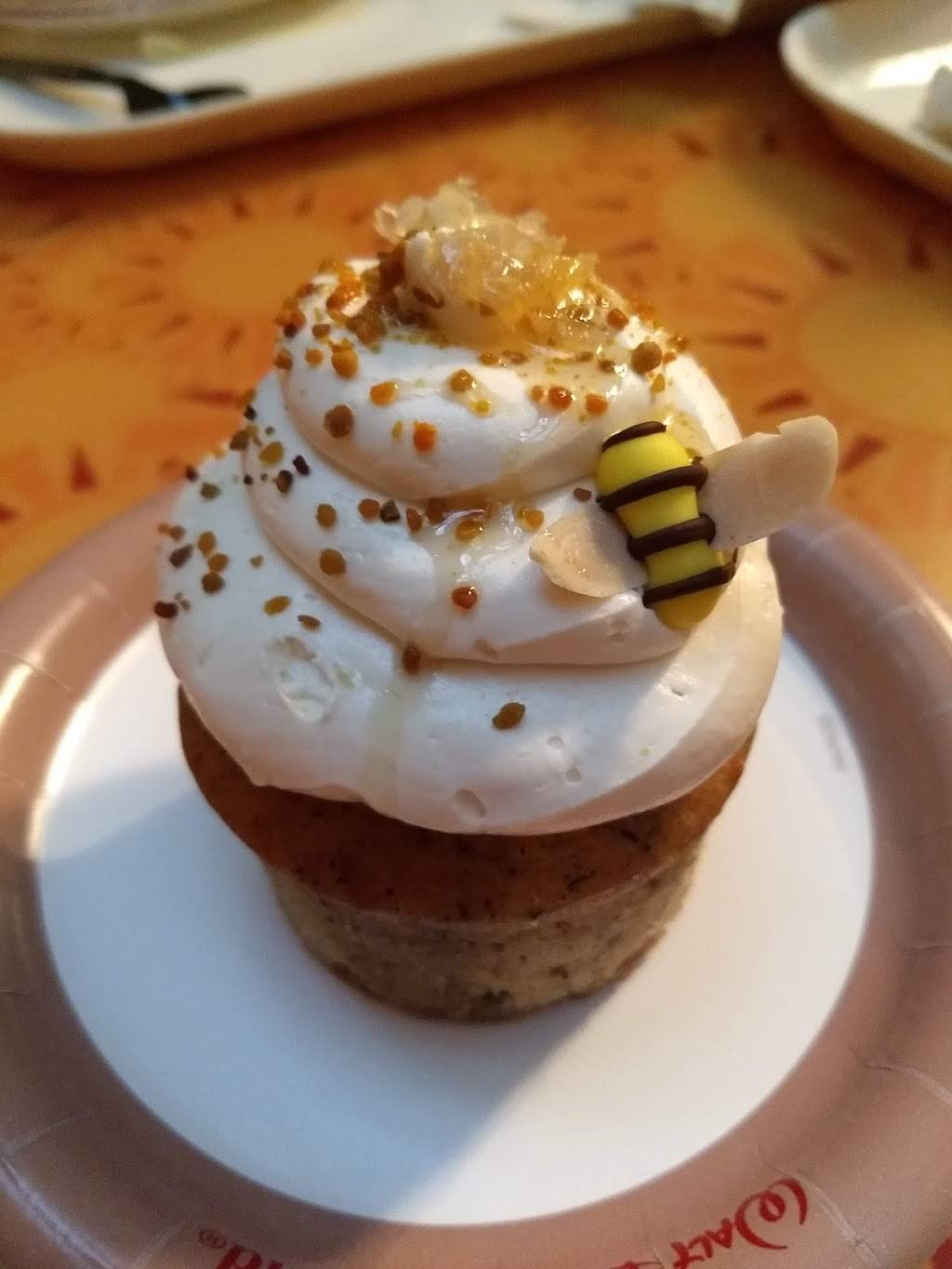 Sunshine Seasons | restaurant | 1510 North Avenue of the Stars, Orlando, FL 32830, USA | 4079393463 OR +1 407-939-3463