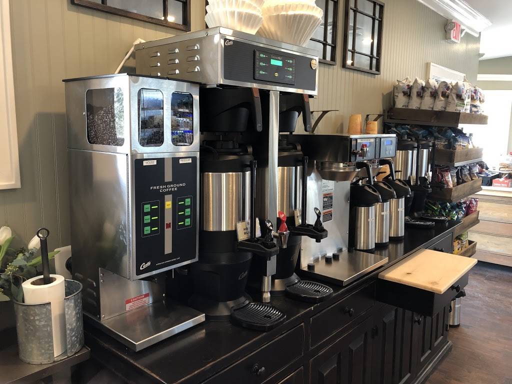 Brennans Delicatessen of Middletown | restaurant | 212 NJ-35, Red Bank, NJ 07701, USA | 7328421200 OR +1 732-842-1200