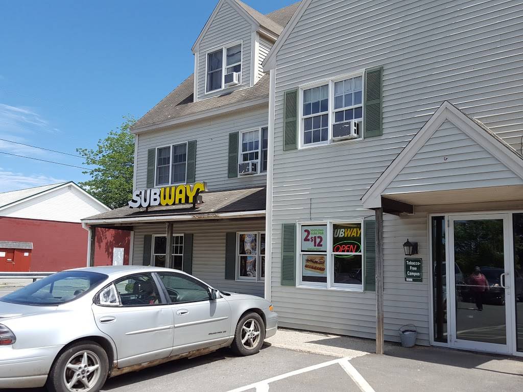 Subway Restaurants | restaurant | 521 Main St, Damariscotta, ME 04543, USA | 2075633838 OR +1 207-563-3838