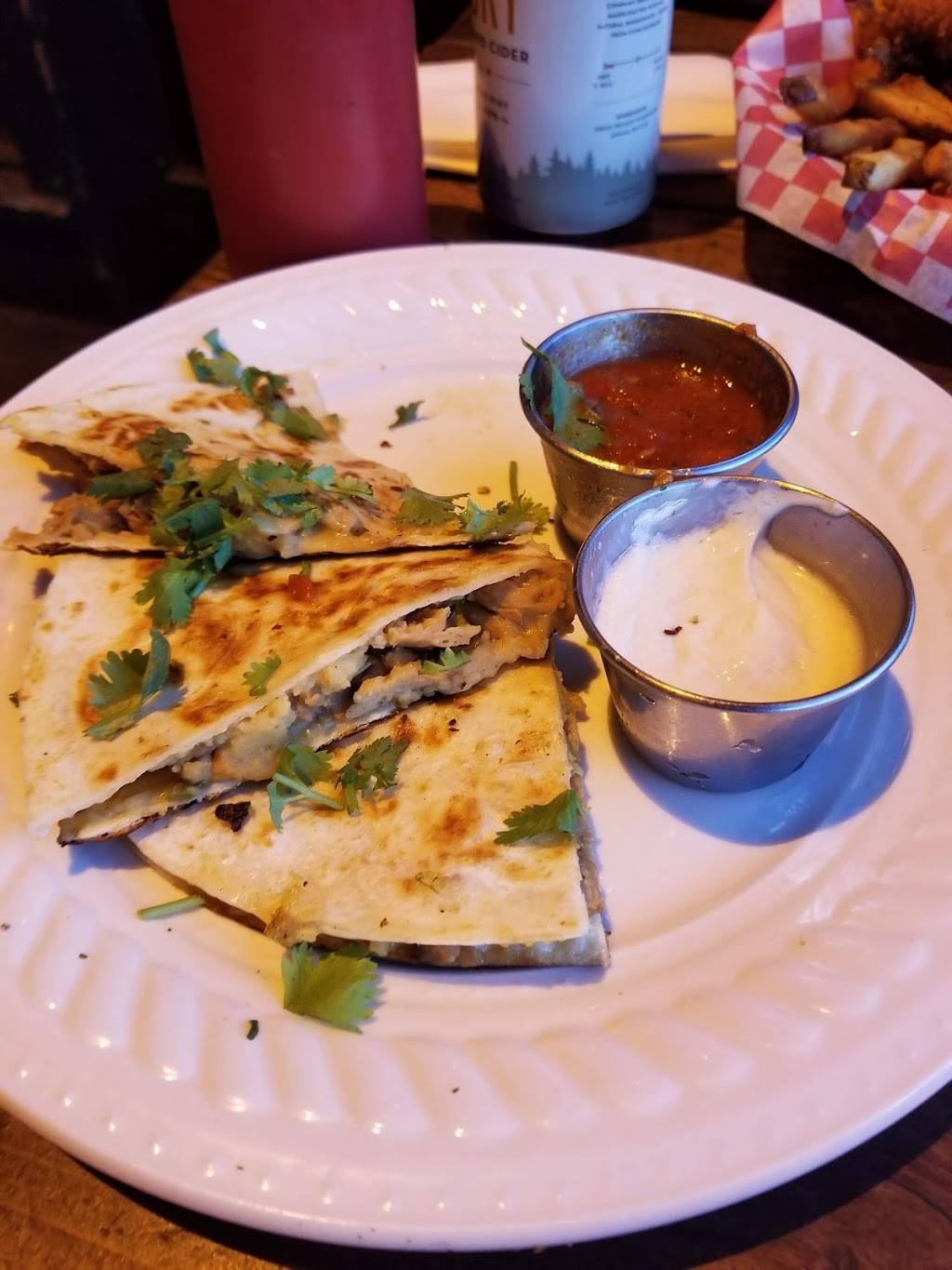 Highline Bar | restaurant | 210 Broadway E, Seattle, WA 98102, USA | 2063287837 OR +1 206-328-7837