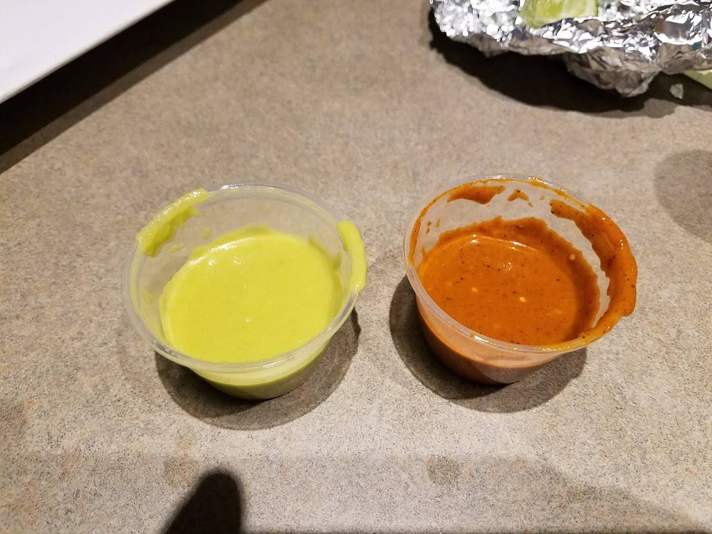 Buenas Salsas Restaurant | restaurant | 9132 W 31st St, Brookfield, IL 60513, USA | 7088546030 OR +1 708-854-6030