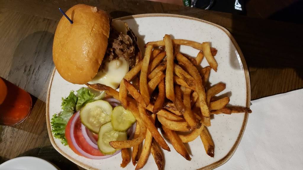 Keg & Barrel - Ocean Springs | restaurant | 2501 Bienville Blvd, Ocean Springs, MS 39564, USA | 2282153242 OR +1 228-215-3242