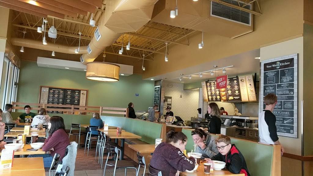 Noodles and Company | restaurant | 2450 E Mason St, Green Bay, WI 54302, USA | 9204693095 OR +1 920-469-3095