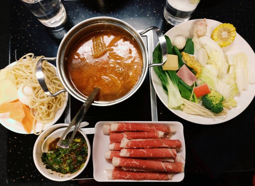Double 10 Mini Hot Pot | restaurant | 2102, 1272 S Park St, Madison, WI 53715, USA | 6084673330 OR +1 608-467-3330