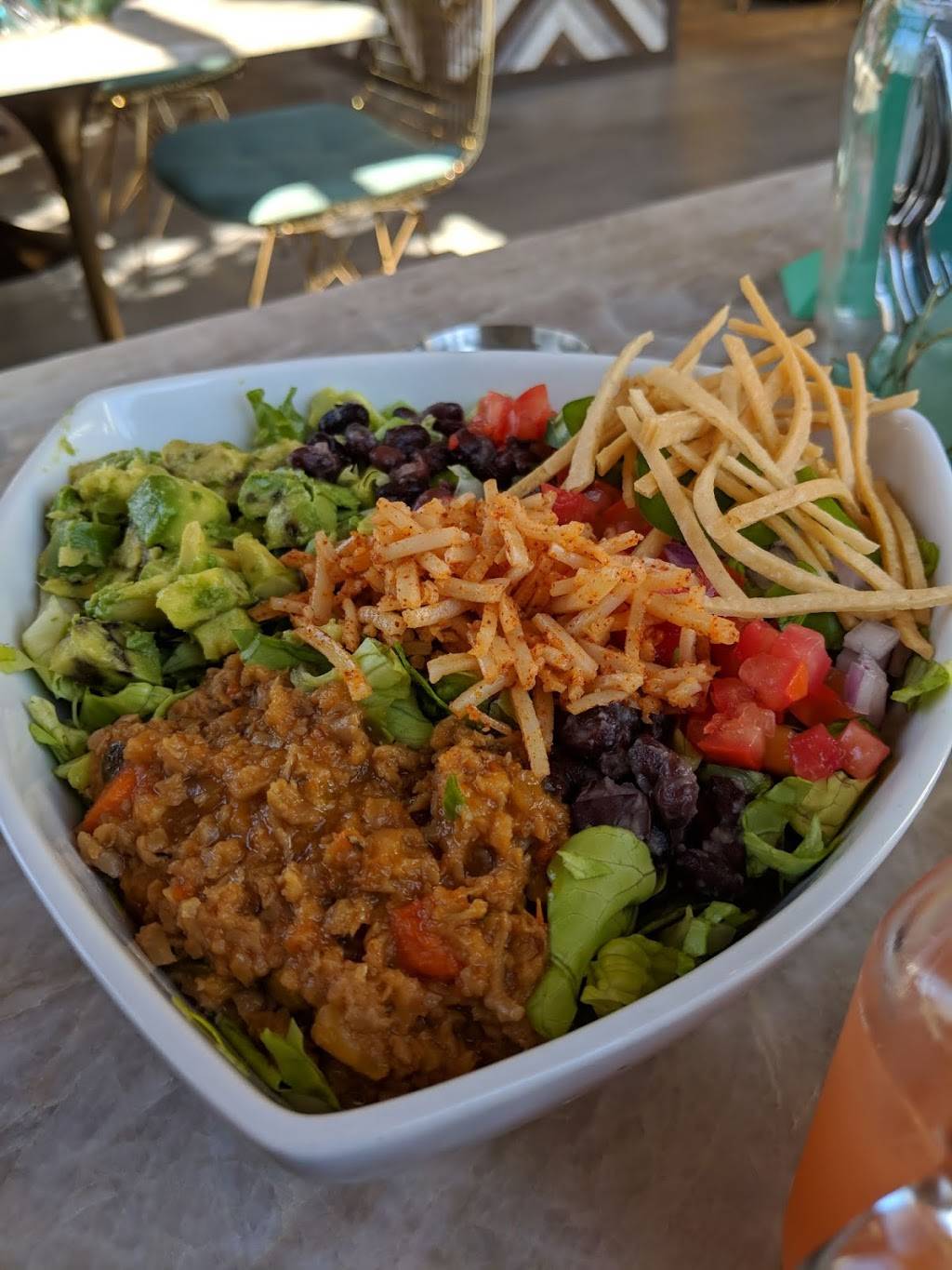 Tocaya Organica - Hollywood | restaurant | 6550 Sunset Blvd, Los Angeles, CA 90028, USA | 3234725802 OR +1 323-472-5802