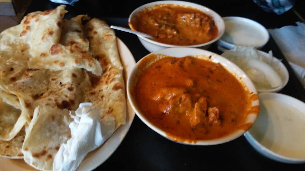 Ghareeb Nawaz | restaurant | 807 West Roosevelt Road, Chicago, IL 60608, USA | 3124330123 OR +1 312-433-0123