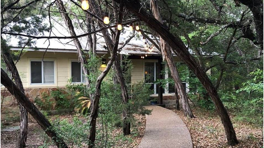 Ronnies Real Food | restaurant | 205 Commons Ford Rd, Austin, TX 78733, USA | 5124029900 OR +1 512-402-9900