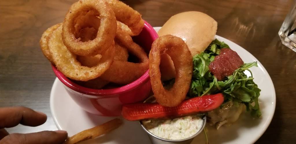 The Beauty and The Beeeef | restaurant | 10300 Forest Hill Blvd, Wellington, FL 33414, USA | 5616124511 OR +1 561-612-4511