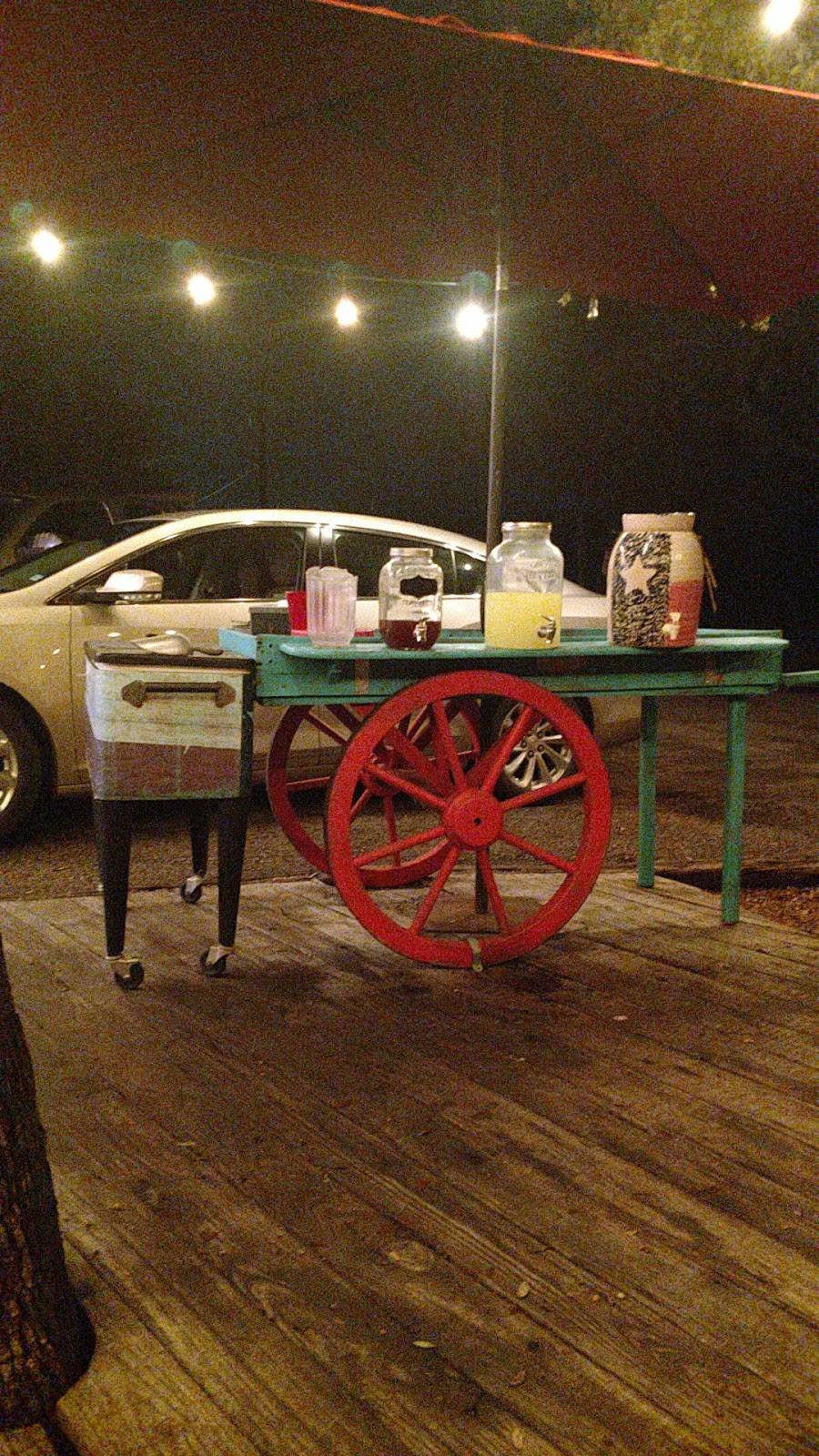 Mags Burgers | restaurant | 801 FM2325, Wimberley, TX 78676, USA | 5128423363 OR +1 512-842-3363