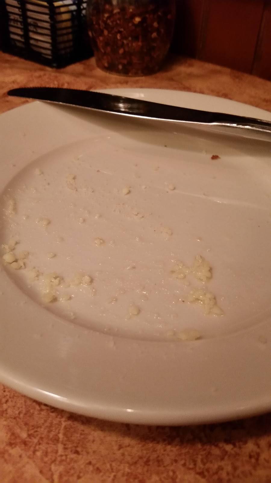 Macianos Pizza & Pasteria | restaurant | 272 E Veterans Pkwy, Yorkville, IL 60560, USA | 6308828388 OR +1 630-882-8388