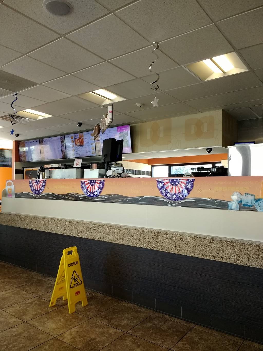 Dunkin | bakery | 1811 S West Ave, Freeport, IL 61032, USA | 8156168277 OR +1 815-616-8277