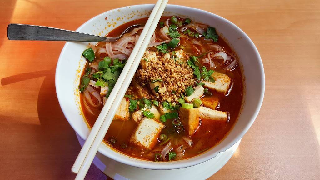 Khaosan and Taylor | restaurant | 1104 W Taylor St, Chicago, IL 60607, USA | 3129979991 OR +1 312-997-9991