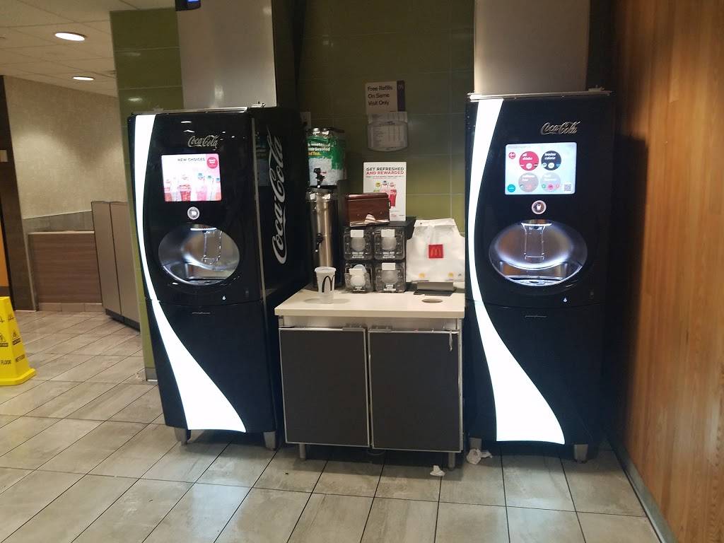 McDonalds | cafe | 208 Dyckman St, New York, NY 10040, USA | 2125692909 OR +1 212-569-2909