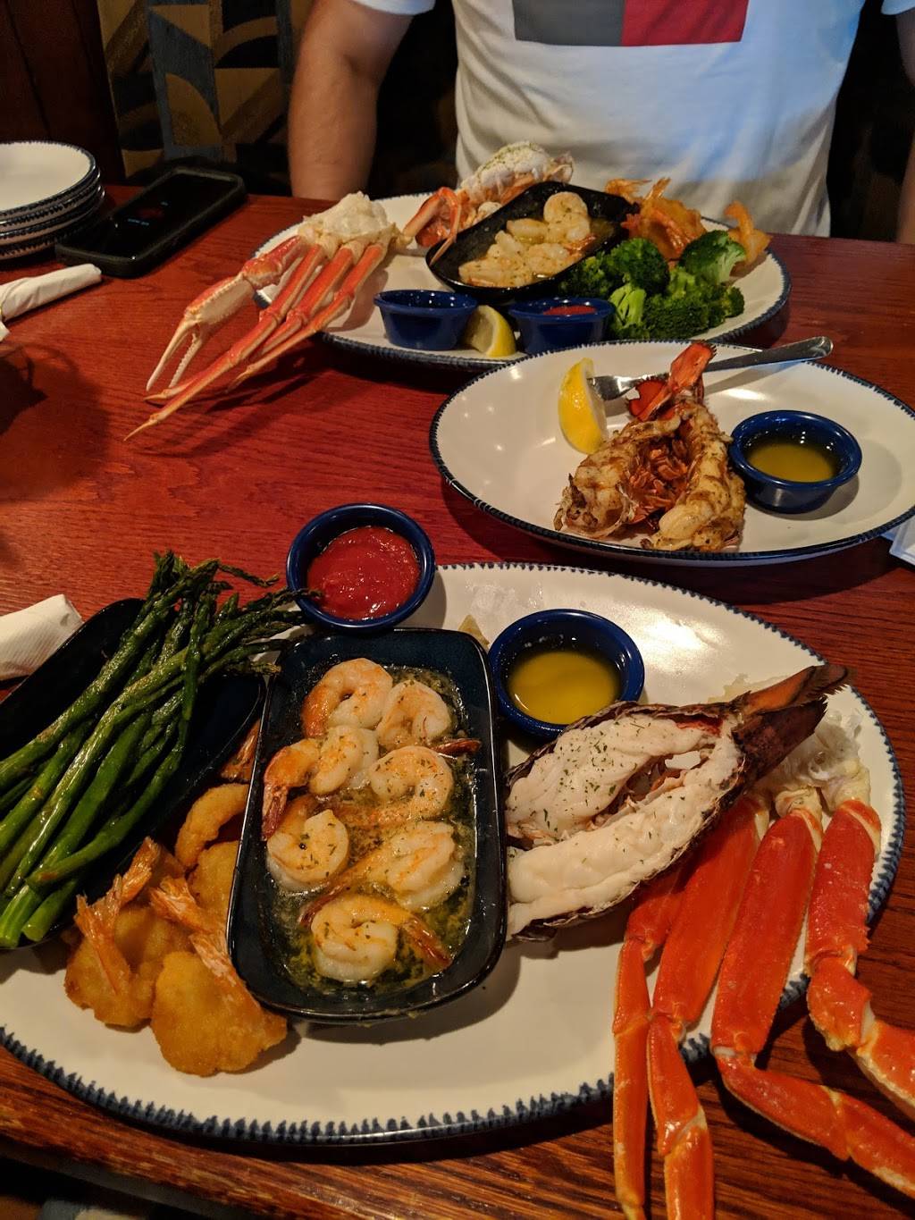 Red Lobster | restaurant | 6575 Tecumseh Rd E, Windsor, ON N8T 1E7, Canada | 5199487677 OR +1 519-948-7677