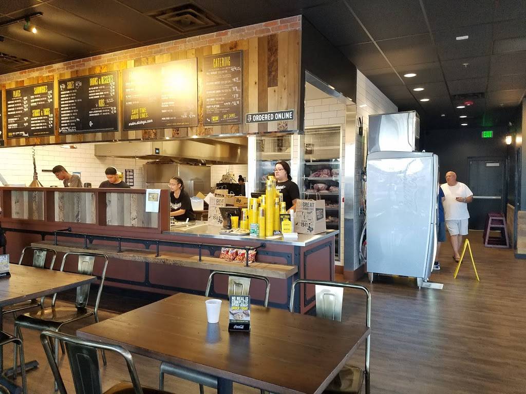 Dickeys Barbecue Pit | restaurant | 4906 Tower Rd Ste 150, Denver, CO 80249, USA | 3039933357 OR +1 303-993-3357