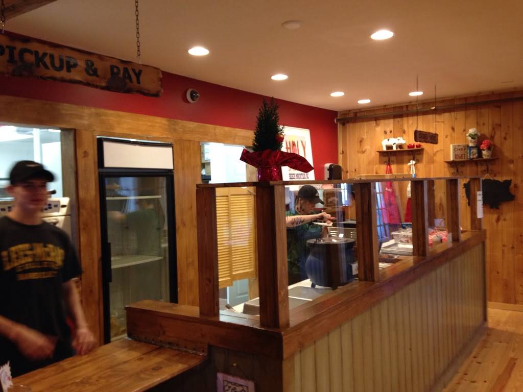 Holy Smokes BBQ | restaurant | 3363 Beech Mountain Pkwy, Beech Mountain, NC 28604, USA | 8283874200 OR +1 828-387-4200