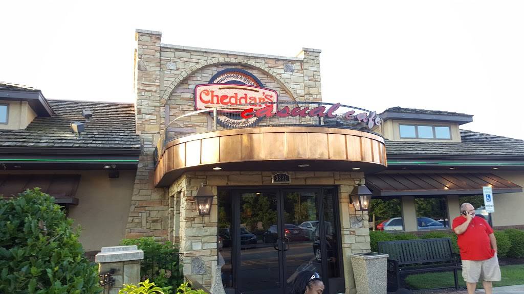 Cheddars Scratch Kitchen | restaurant | 3521 Outer Loop, Louisville, KY 40219, USA | 5029616308 OR +1 502-961-6308