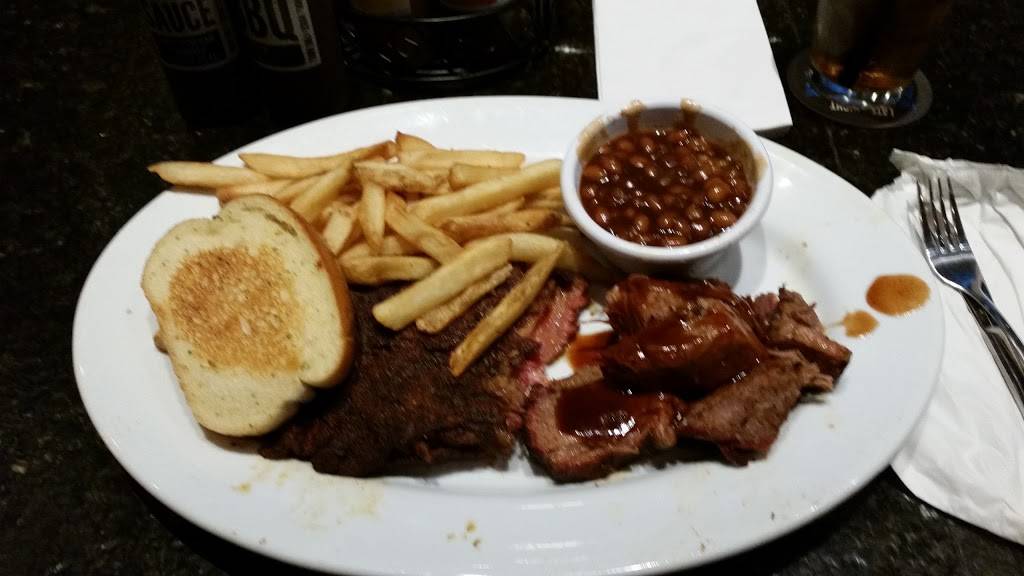 Smokey Bones Bar & Fire Grill | restaurant | 1405 Greenbrier Pkwy, Chesapeake, VA 23320, USA | 7573616843 OR +1 757-361-6843