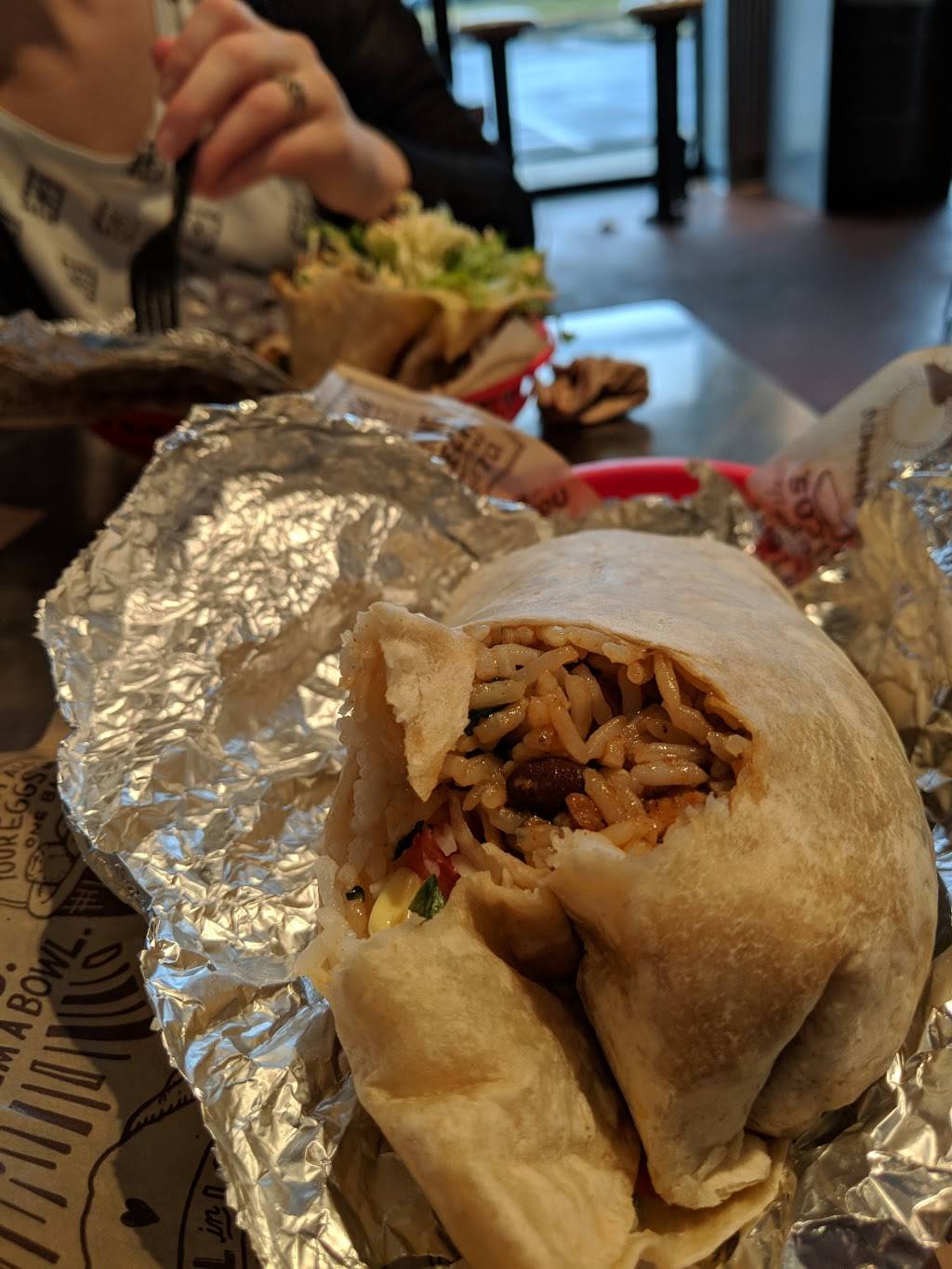 Chipotle Mexican Grill | restaurant | 12060 Cherry Hill Rd, Silver Spring, MD 20904, USA | 3015860430 OR +1 301-586-0430