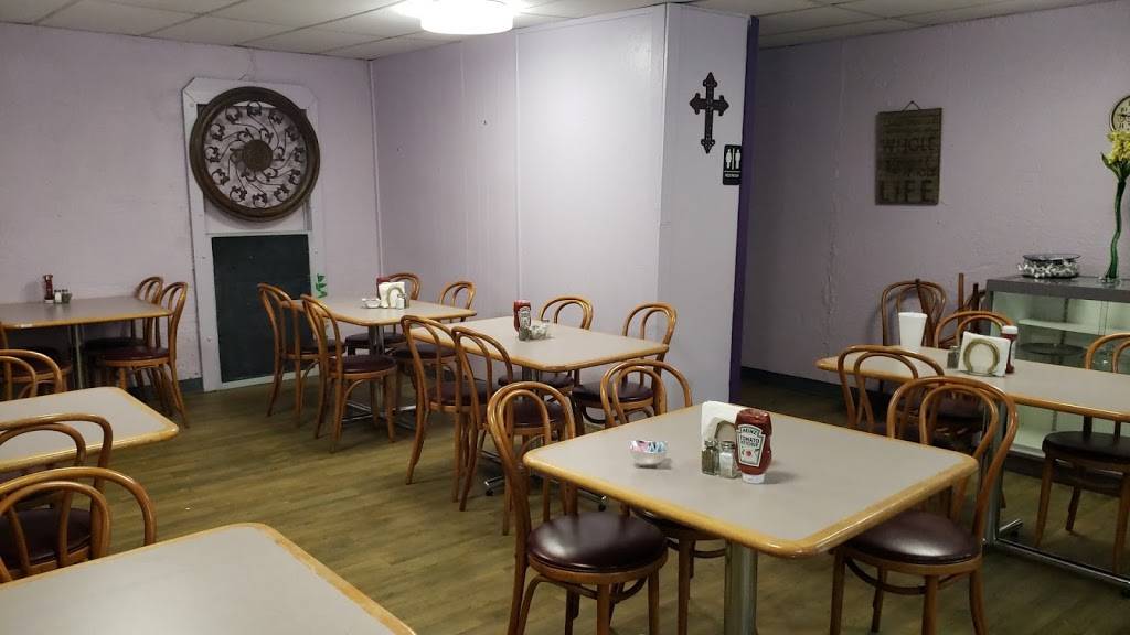 RJs Diner | restaurant | 205 TX-132, Devine, TX 78016, USA | 8305219967 OR +1 830-521-9967