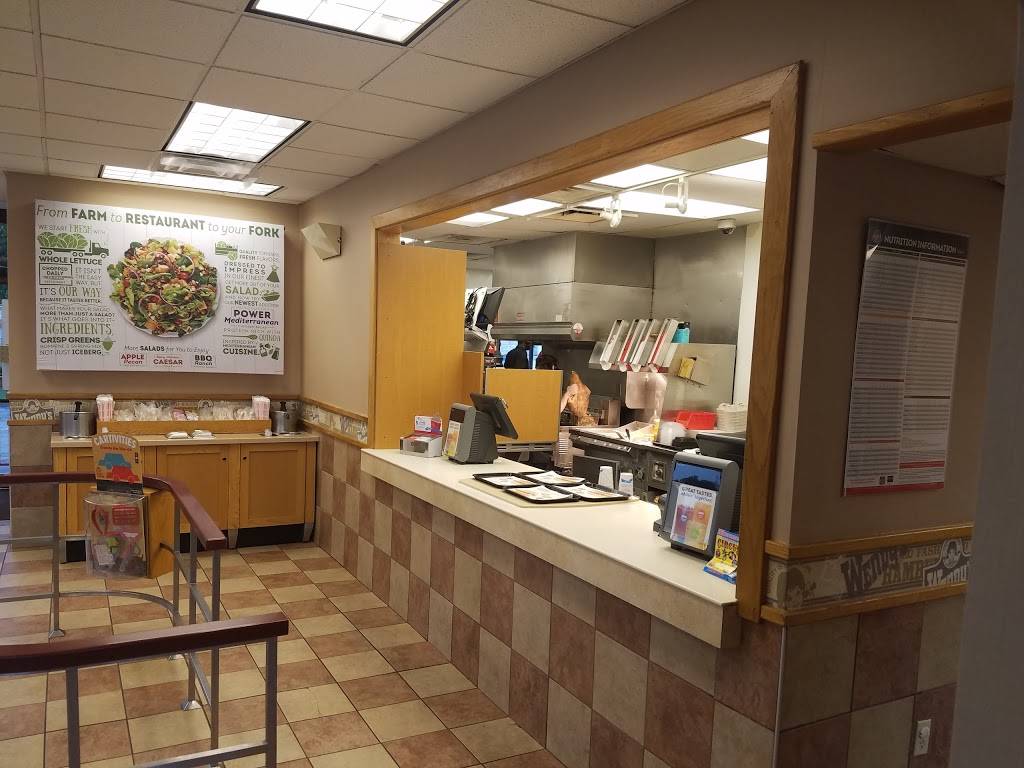 Wendys | restaurant | 608 S College Mall Rd, Bloomington, IN 47401, USA | 8123398428 OR +1 812-339-8428