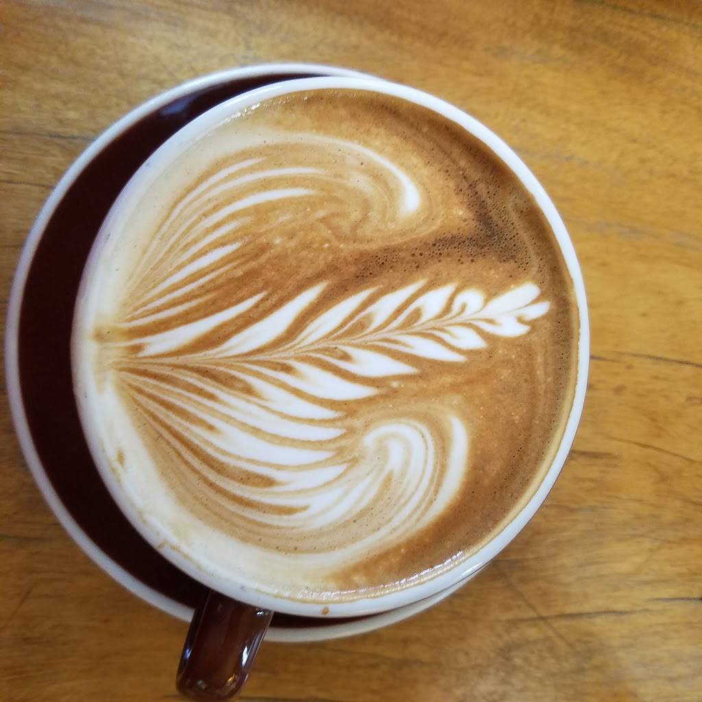 Frenchies Famous | restaurant | 619 Randolph St, Traverse City, MI 49684, USA | 2319441228 OR +1 231-944-1228