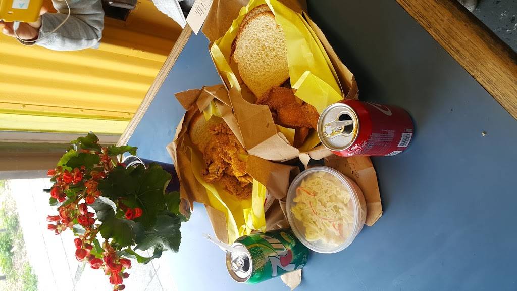 Louisiana Fish & Chips | restaurant | 2817 Telegraph Ave, Oakland, CA 94609, USA | 5104514555 OR +1 510-451-4555