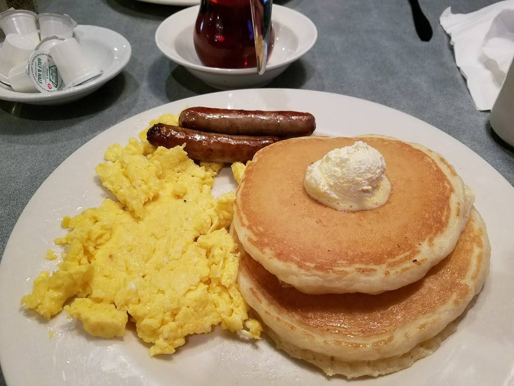 Genes Place To Dine | restaurant | 3730 Rocky River Dr, Cleveland, OH 44111, USA | 2162521741 OR +1 216-252-1741