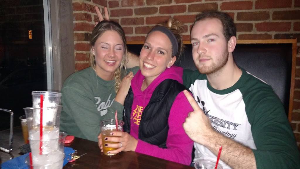 Courtside Pizza | restaurant | 85 N Court St, Athens, OH 45701, USA | 7405949999 OR +1 740-594-9999