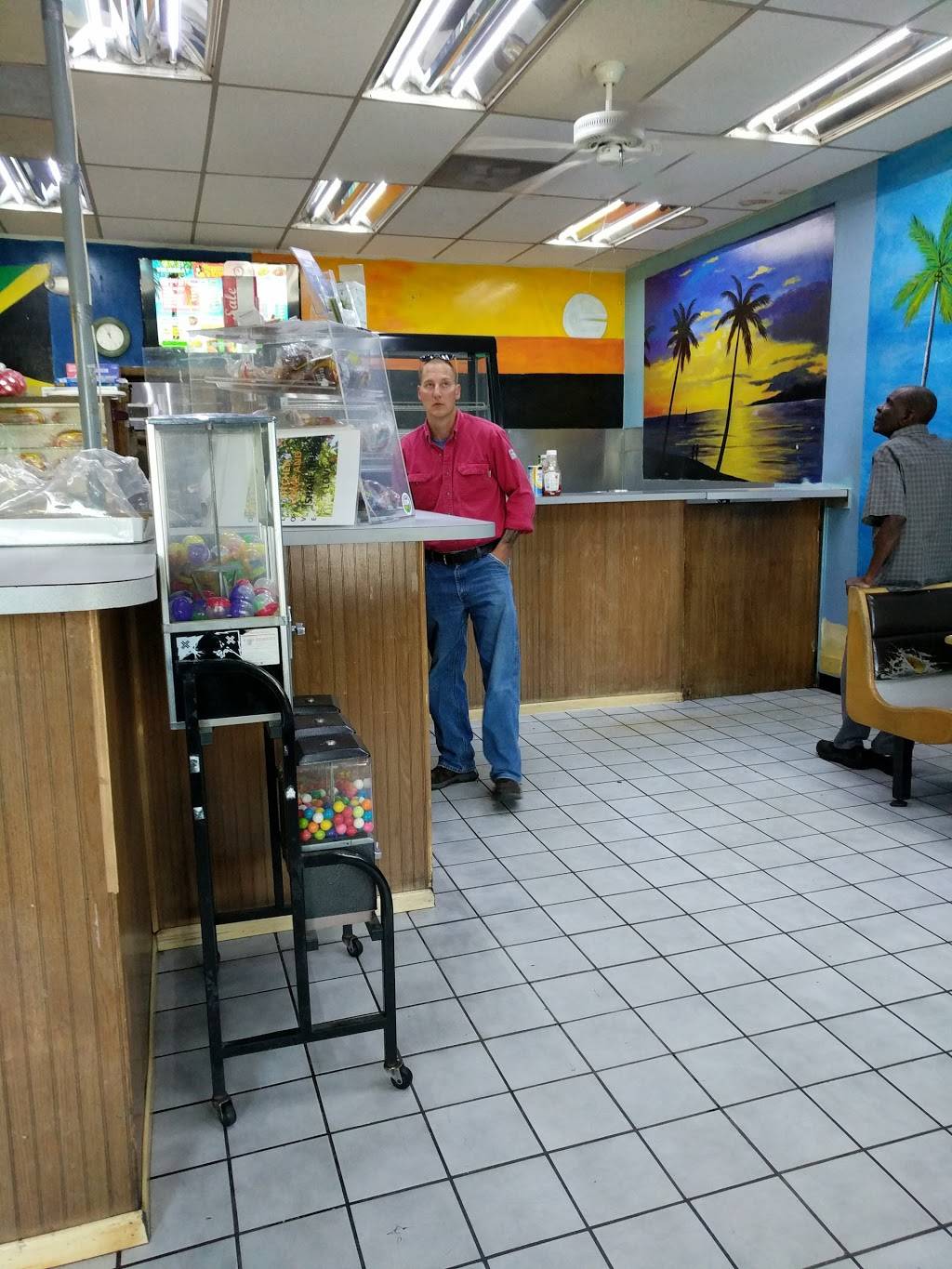 Rootsman Kitchen | restaurant | 500 Park Ave, Bridgeport, CT 06604, USA | 2033671323 OR +1 203-367-1323