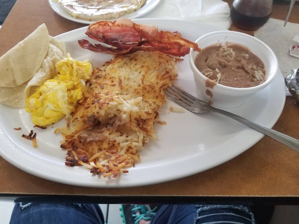 El Picocito Restaurant | restaurant | 10055 Alondra Blvd, Bellflower, CA 90706, USA | 5628675601 OR +1 562-867-5601