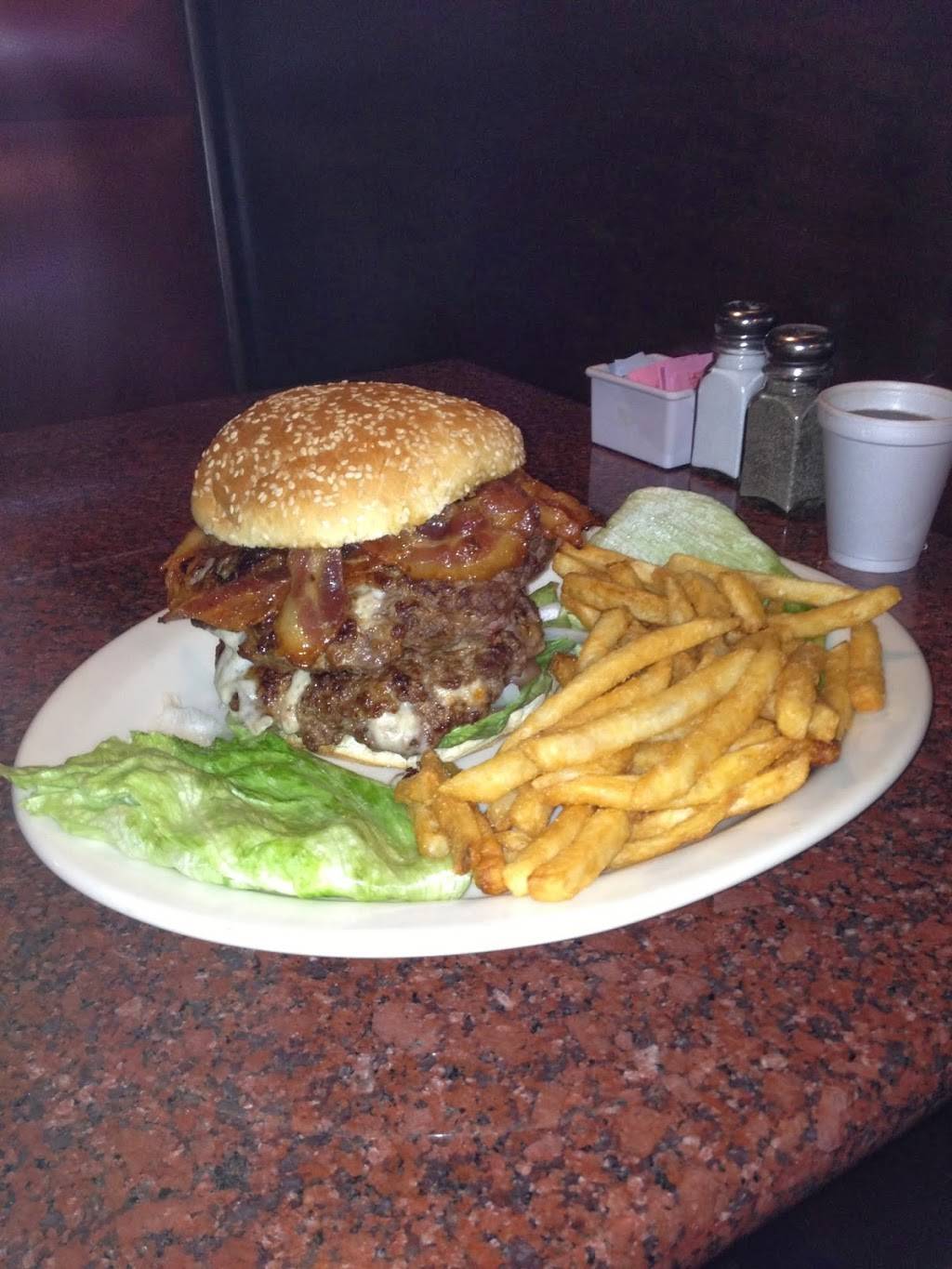 Pizza Palace Restaurant | restaurant | 20 E Main St, Vernon, CT 06066, USA | 8608722202 OR +1 860-872-2202