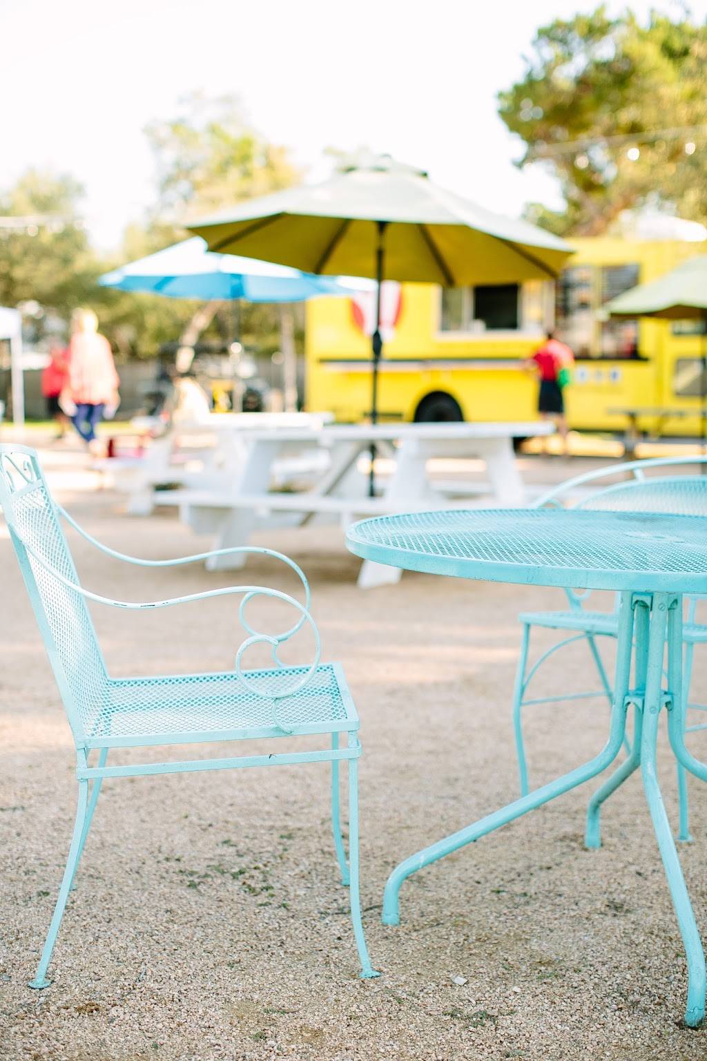 Cedar Valley Eats | restaurant | 12701 Nutty Brown Rd, Austin, TX 78737, USA | 5125853316 OR +1 512-585-3316