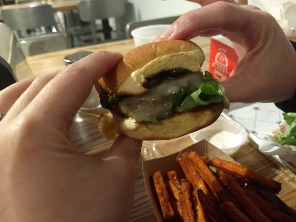 Burgerim | meal delivery | 9034 Tampa Ave, Northridge, CA 91324, USA | 8184772302 OR +1 818-477-2302