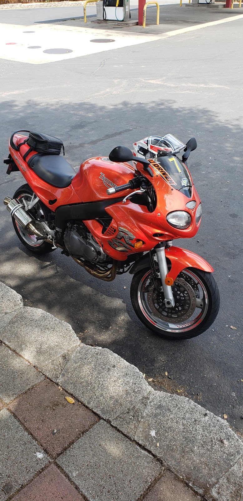 Redwood Drive-In | restaurant | 13980 CA-128, Boonville, CA 95415, USA | 7078953441 OR +1 707-895-3441