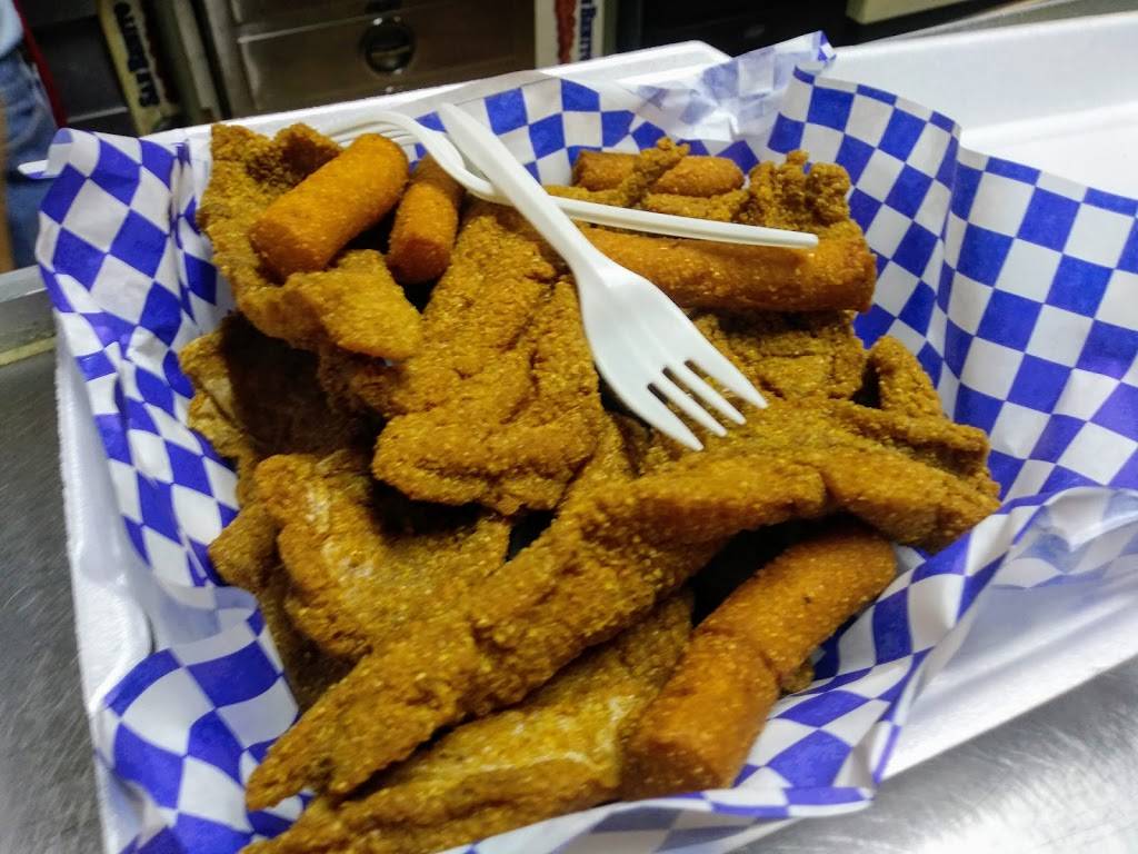 Pappys Catfish & Oyster Bar | restaurant | 831 N Belt Line Rd, Irving, TX 75061, USA | 9727907650 OR +1 972-790-7650